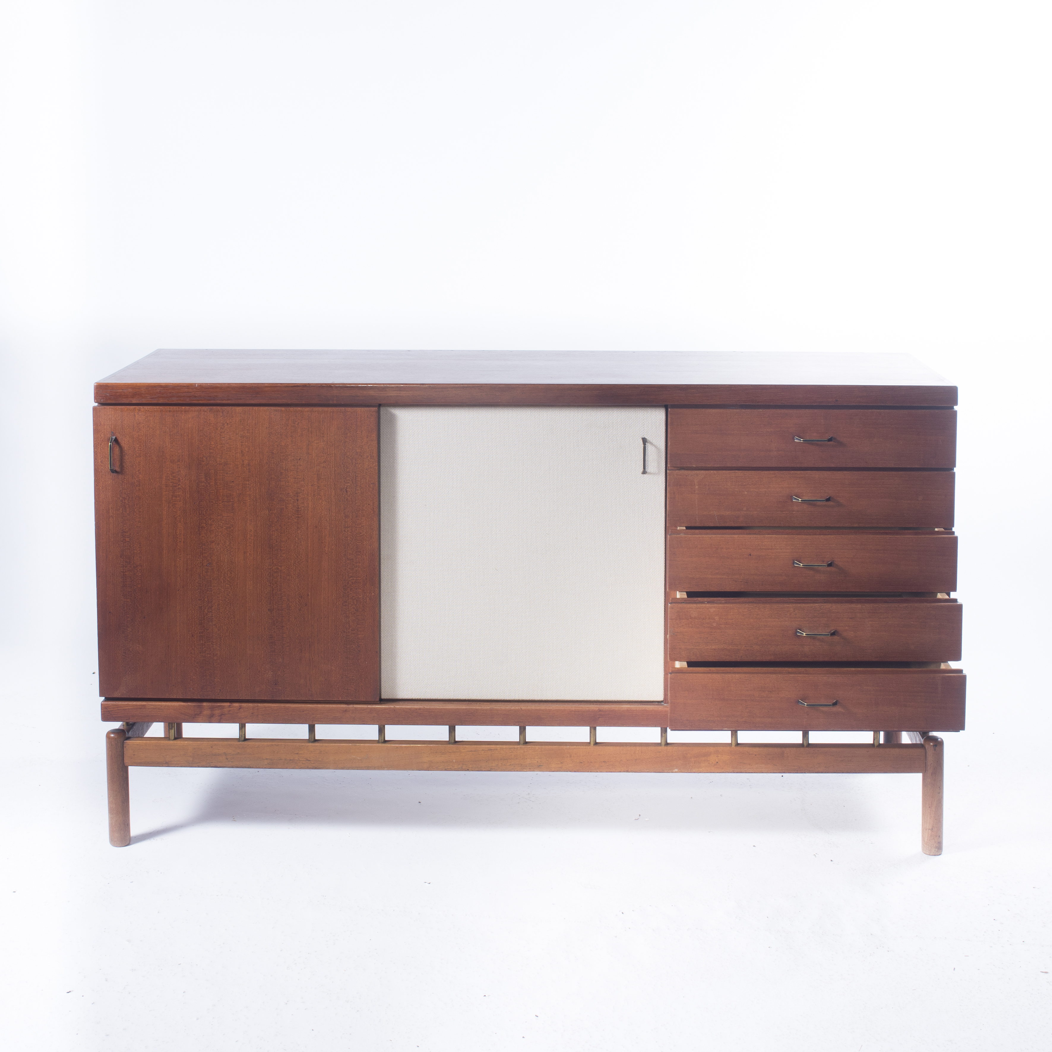a31-rare-mid-century-modern-sideboard-by-tapiovaara-for-permanente-mobili-cant-italia-57