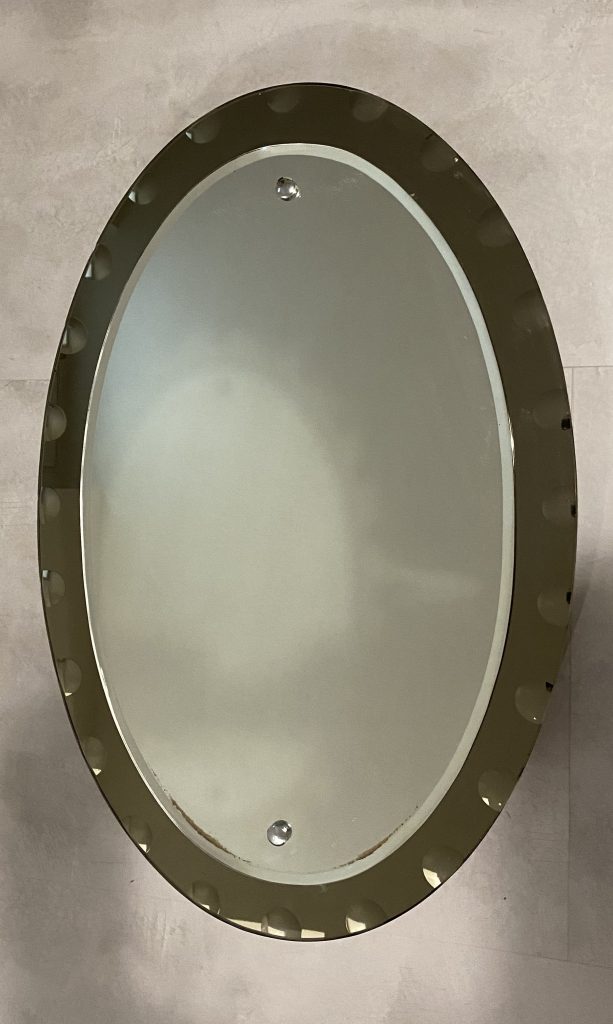 a103-specchio-ovale-borchiato